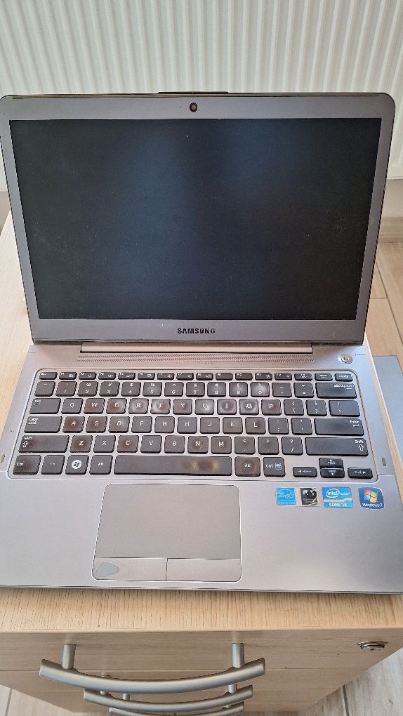 Notebook Laptop Samsung 530U Intel i3