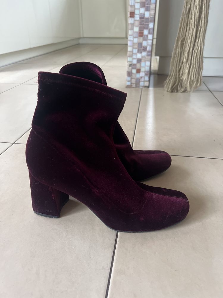 Buty damskie Bata rozmiar 40 botki