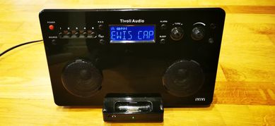Tivoli Audio iYiYi - radio , ipod