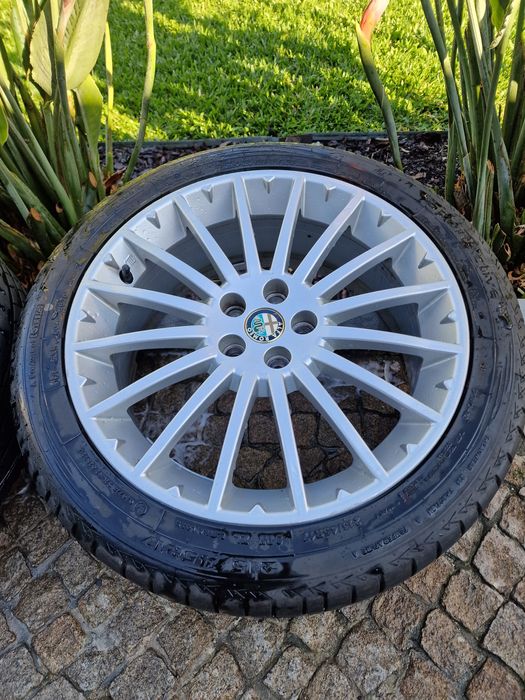 Jantes Alfa Romeo 17'' Toora 5x98