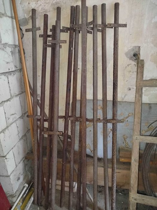 Słupki grubościenne