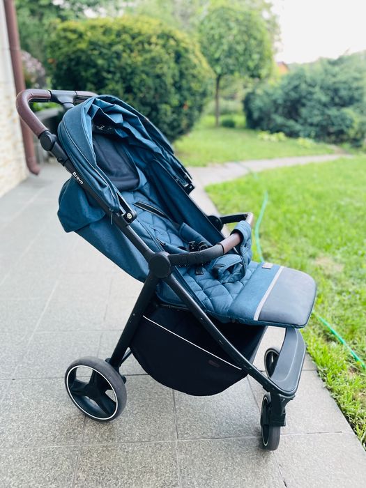 Коляска прогулянкова Carrello Bravo