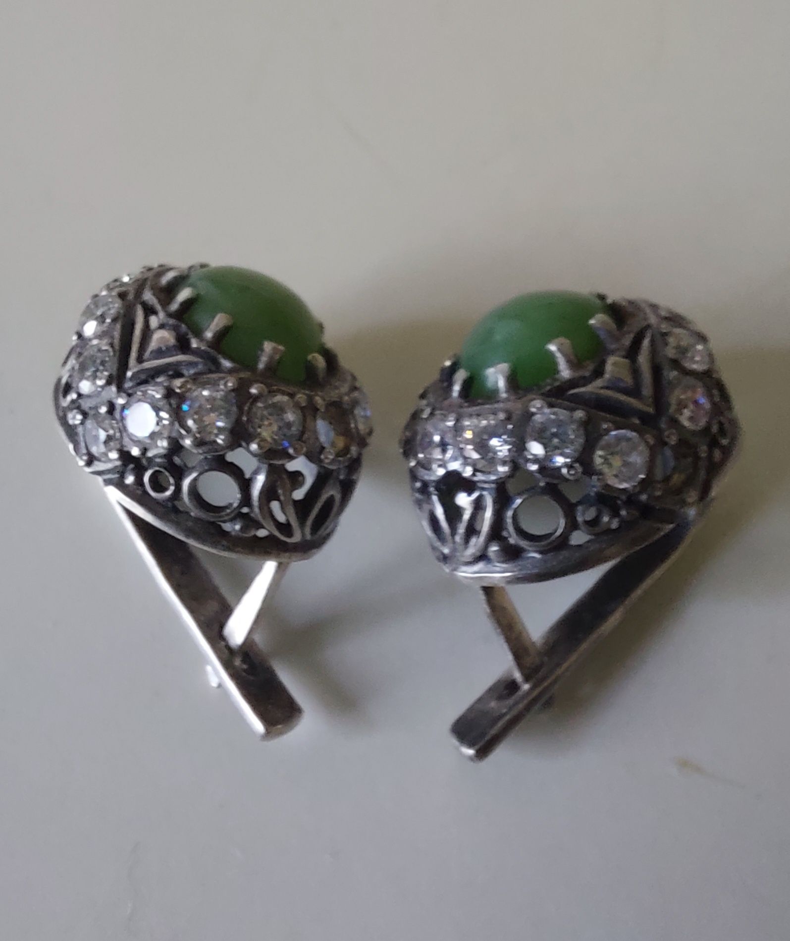 Серебро. Серебряные серьги (8гр).