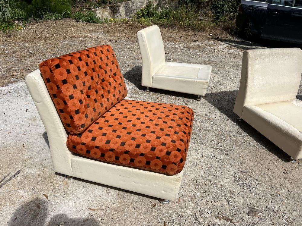 Sofa olaio com forra original 4 unidadas. Preço unitario.