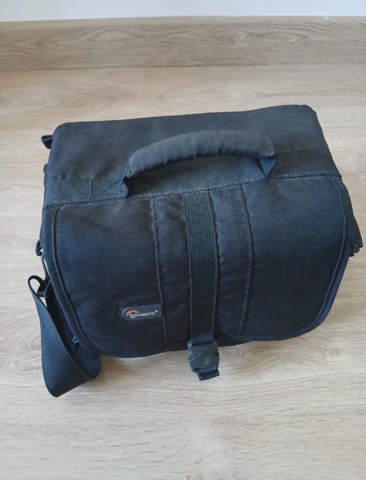 Canon 550D + lente 18-55mm + lente 28mm