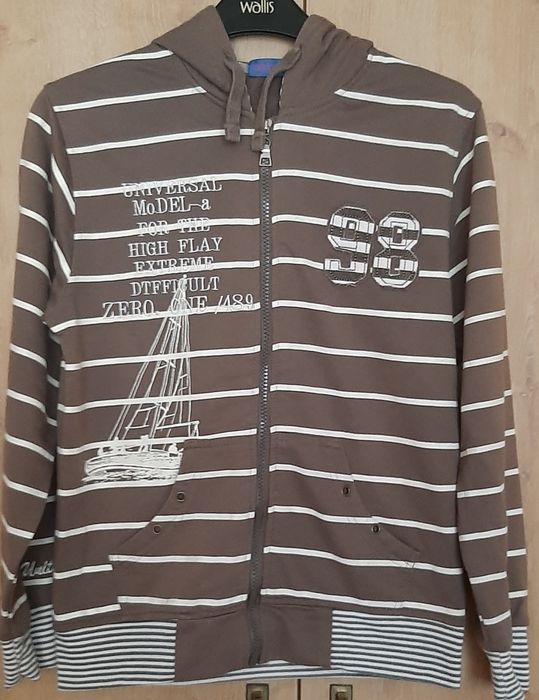 Продам лёгкую ветровку