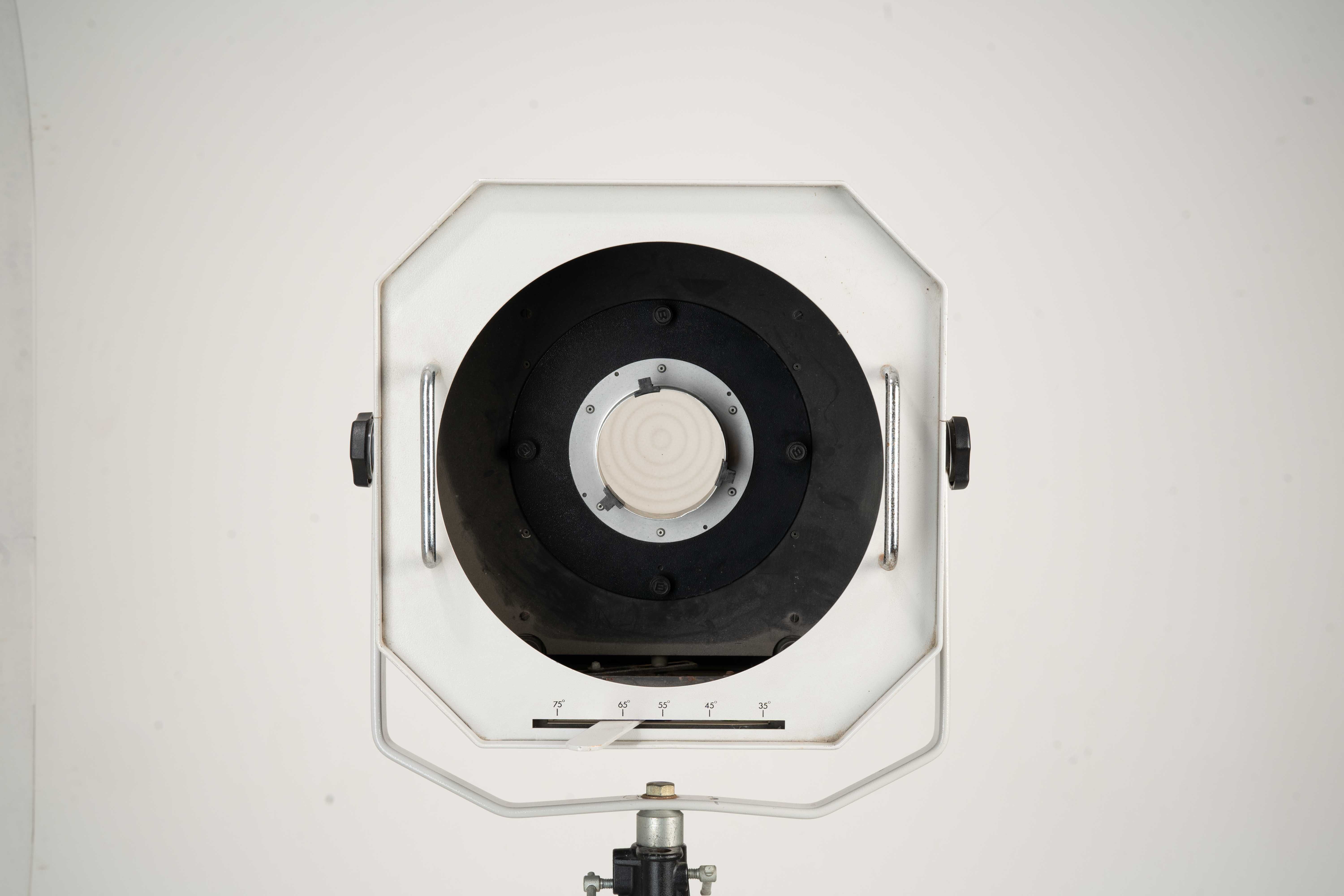Bowens Fresnel 6000 vari spot