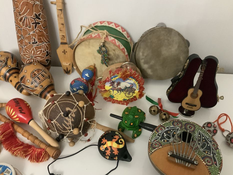 Музыкальные инструменты из разных стран