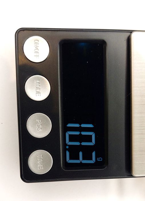 Waga elektroniczna jubilerska kuchenna precyzyjna 0.1 g podświetlana