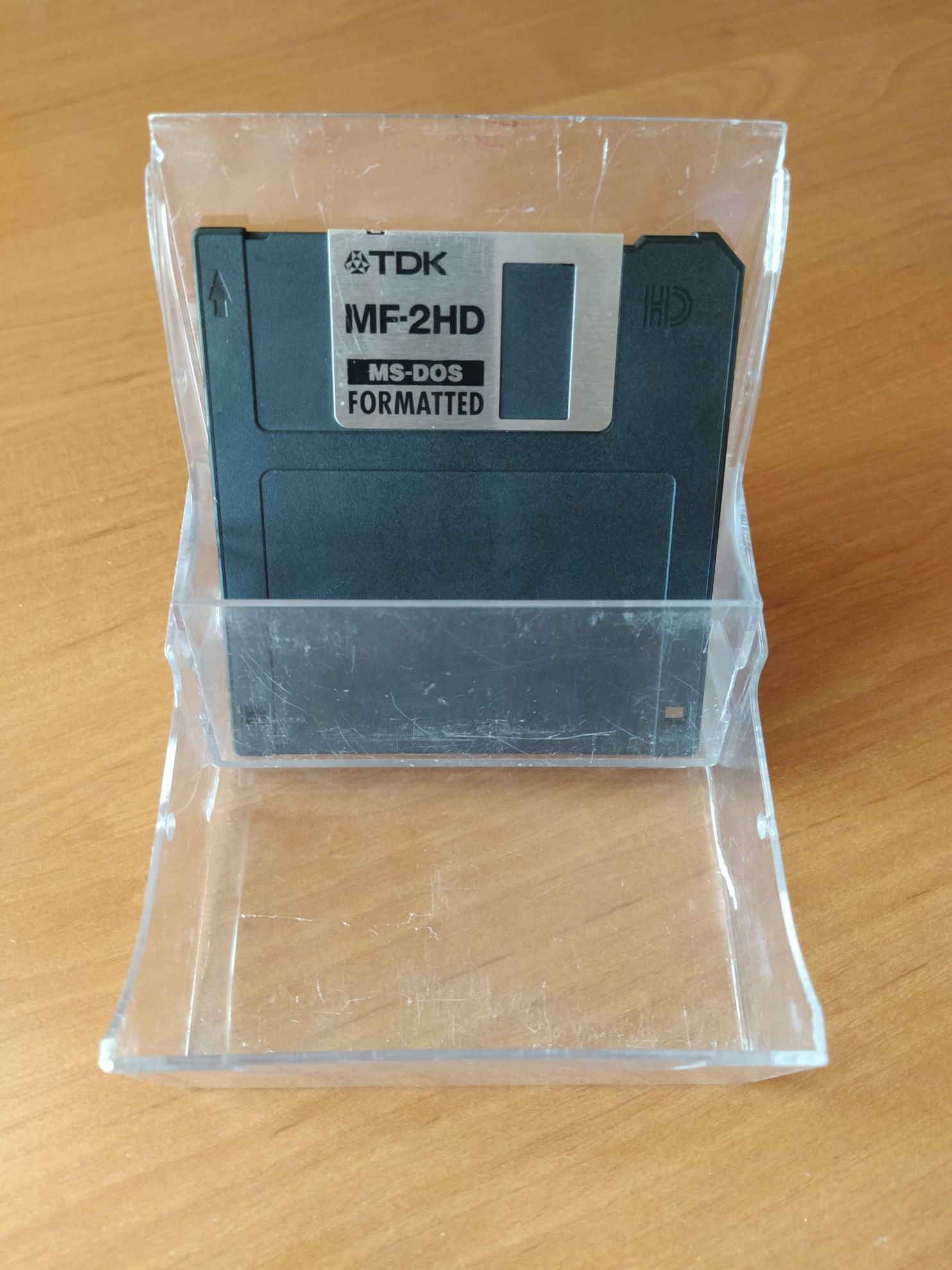 Дискета 3,5" 1,4 Mb + бокс-коробка для хранения дискет