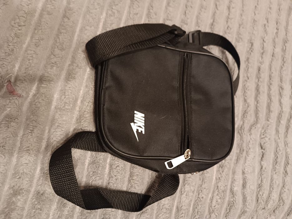 Сумка через плечо Nike