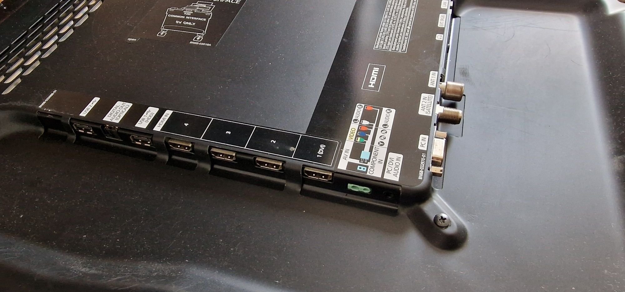 Samsung ue46d5700rs uszkodzony