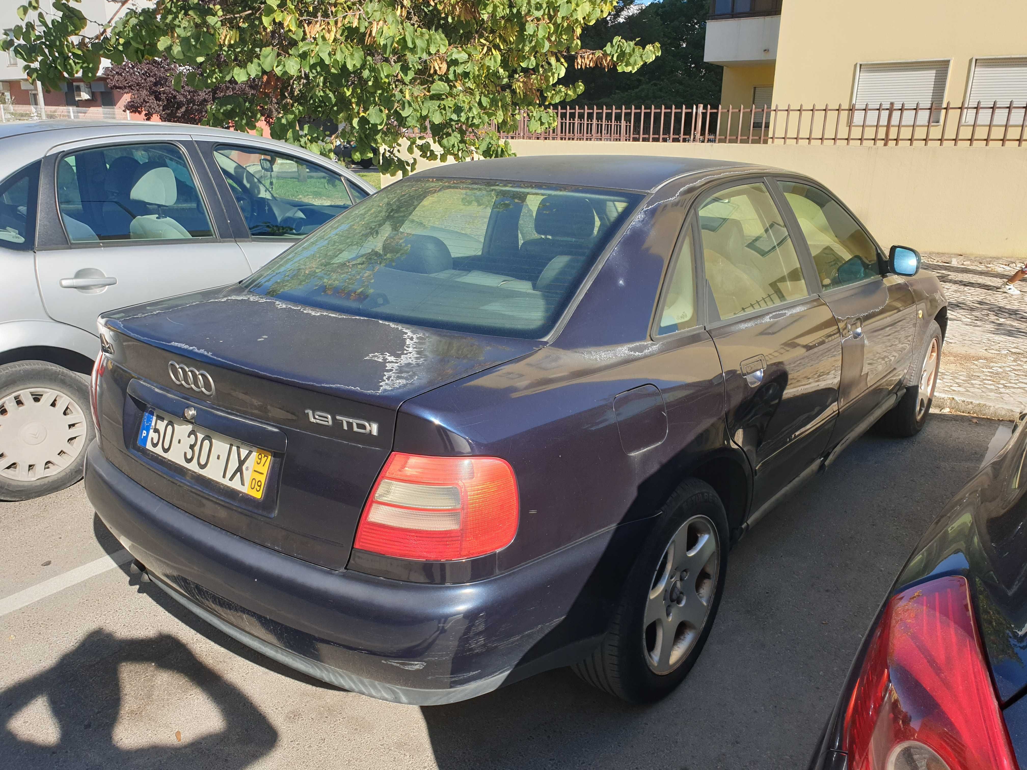 Audi A4 1997 sem garantia