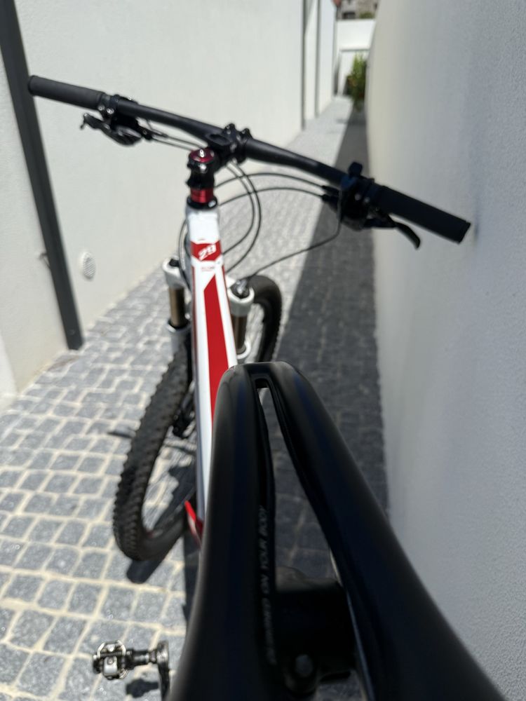 Bicicleta KTM 29’
