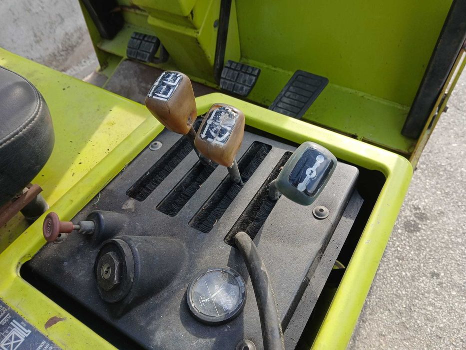 Empilhador Clark 1500 kgs gasoleo