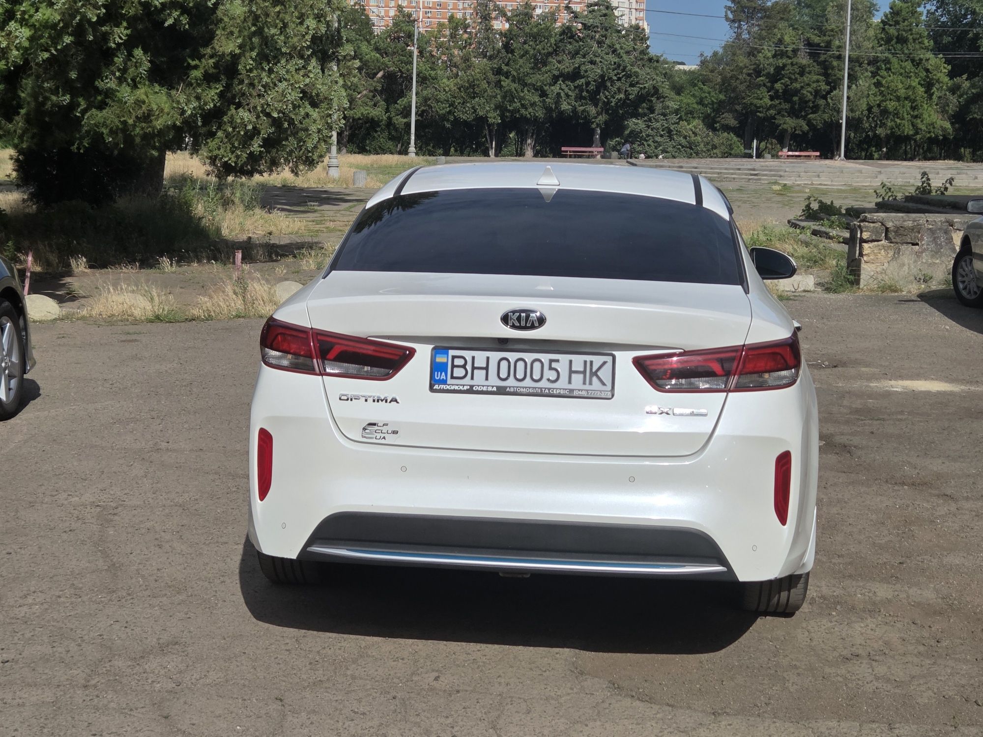 Продам Kia optima hibrid plag in