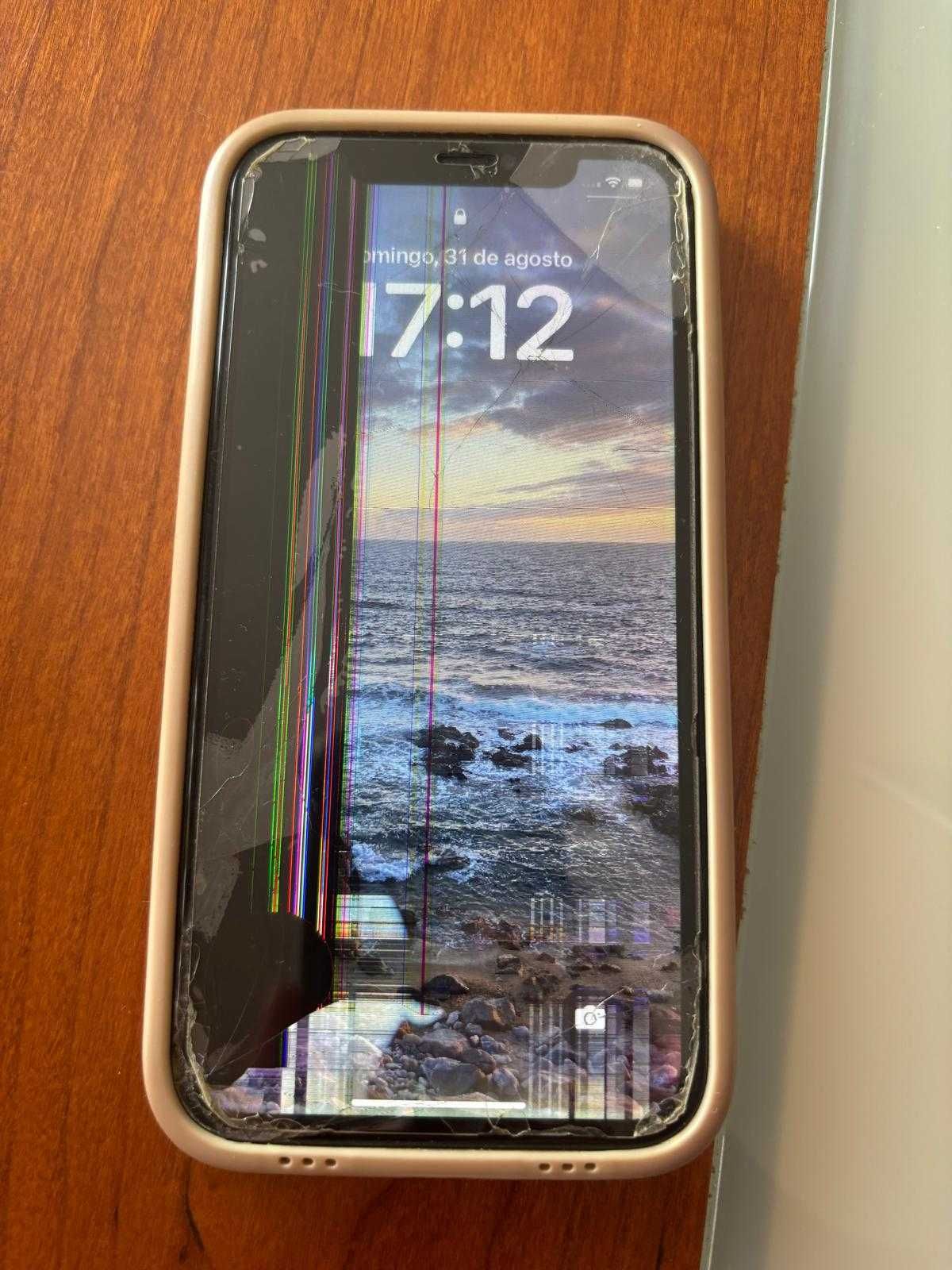 iPhone 11 64GB usado