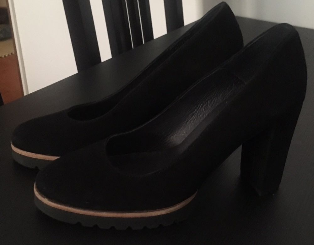 Botins e sapatos