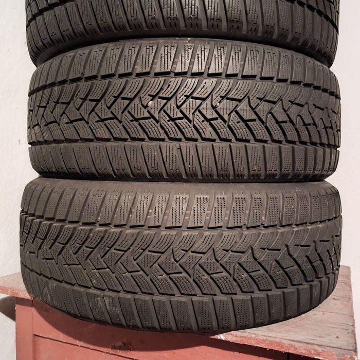 Зимові шини DUNLOP 215/55R17 097...648...0812
