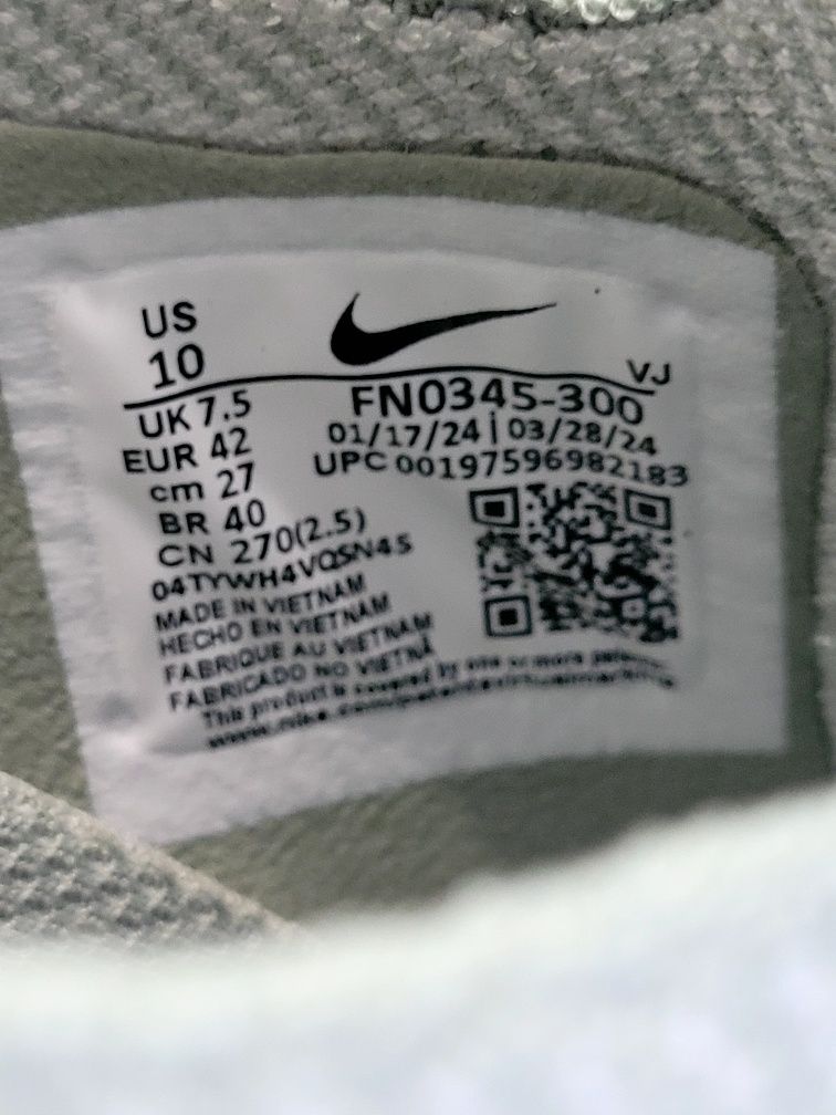 Кроссовки NIKE Reina EasyOn жіночі нові original