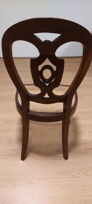 Cadeira de madeira