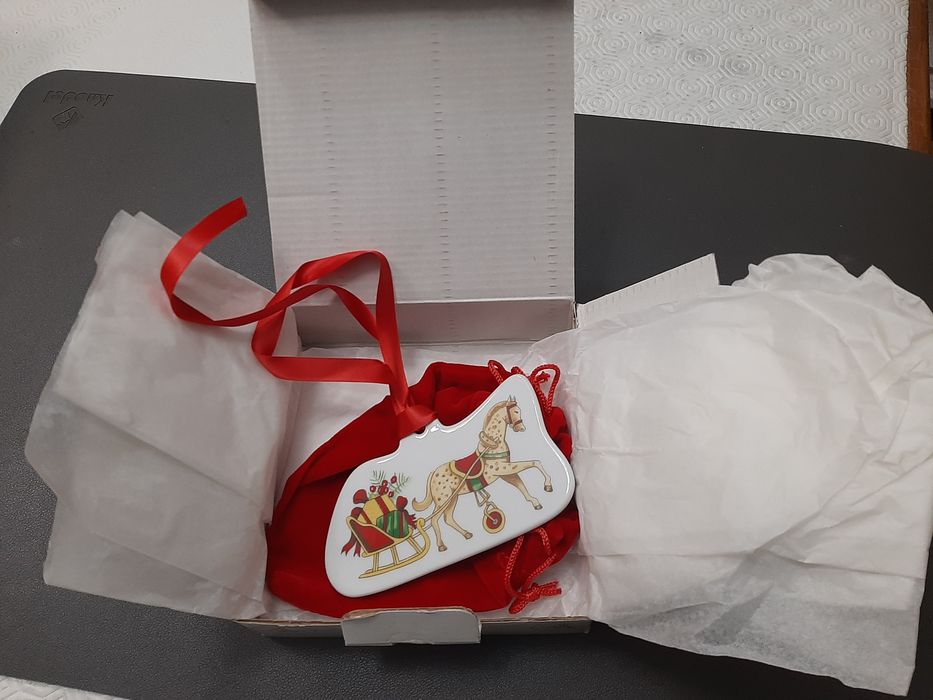 Pendentes novos cavalo e trenó 'Christmas magic' em porcelana Vista Al