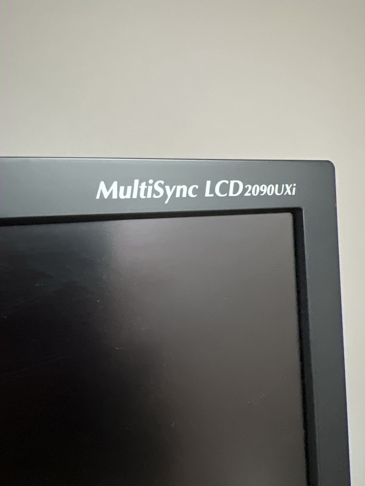 Monitor NEC Multisync 2090UXi
