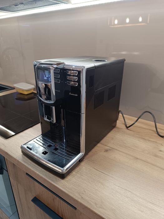 Ekspres automatyczny Saeco Incanto do kawy czarny