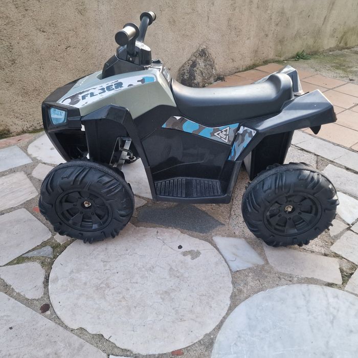 Quadriciclo eletrico 50€