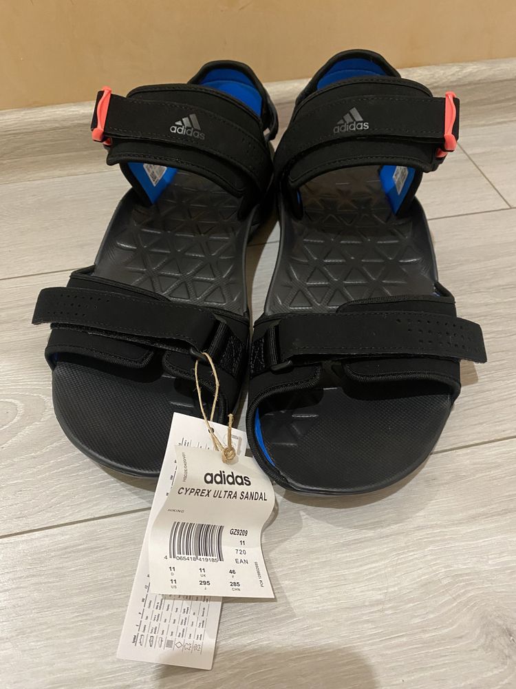 Продам НОВІ чоловічі сандалі ADIDAS