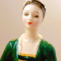 **szmaragdowa DAMA na ławce Royal Doulton 1959+