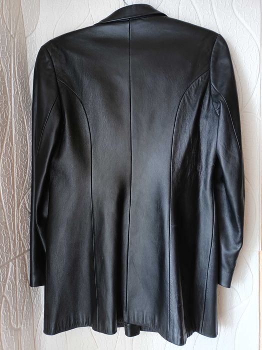 Пиджак черный  натуральная кожа женский размер 46-48