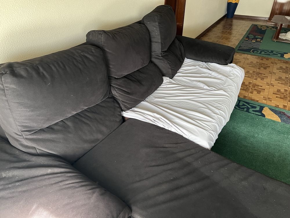 Sofas em bom estado para desocupar.