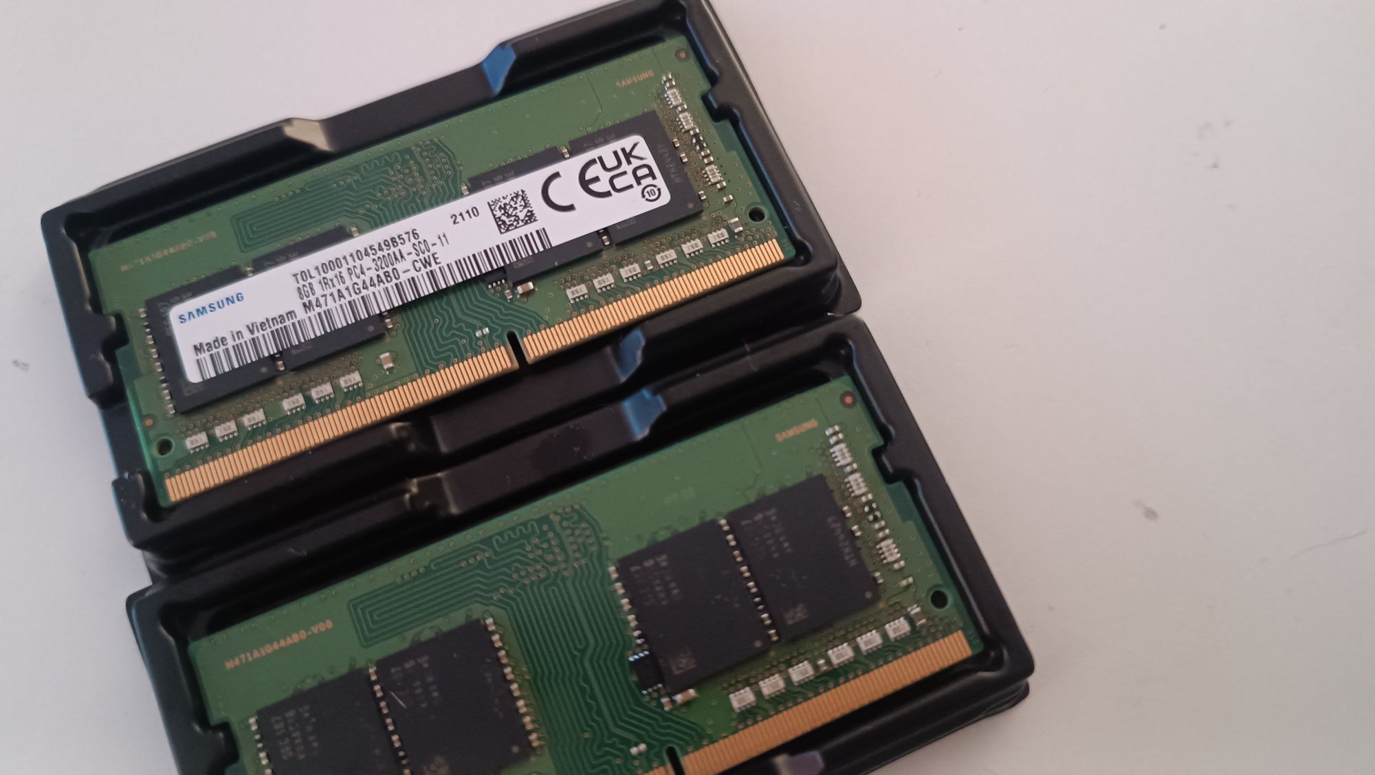 Pamięć Samsung RAM 2x8GB DDR4 PC4  3200MHz 1,2V  M471A1G44AB0-CWE