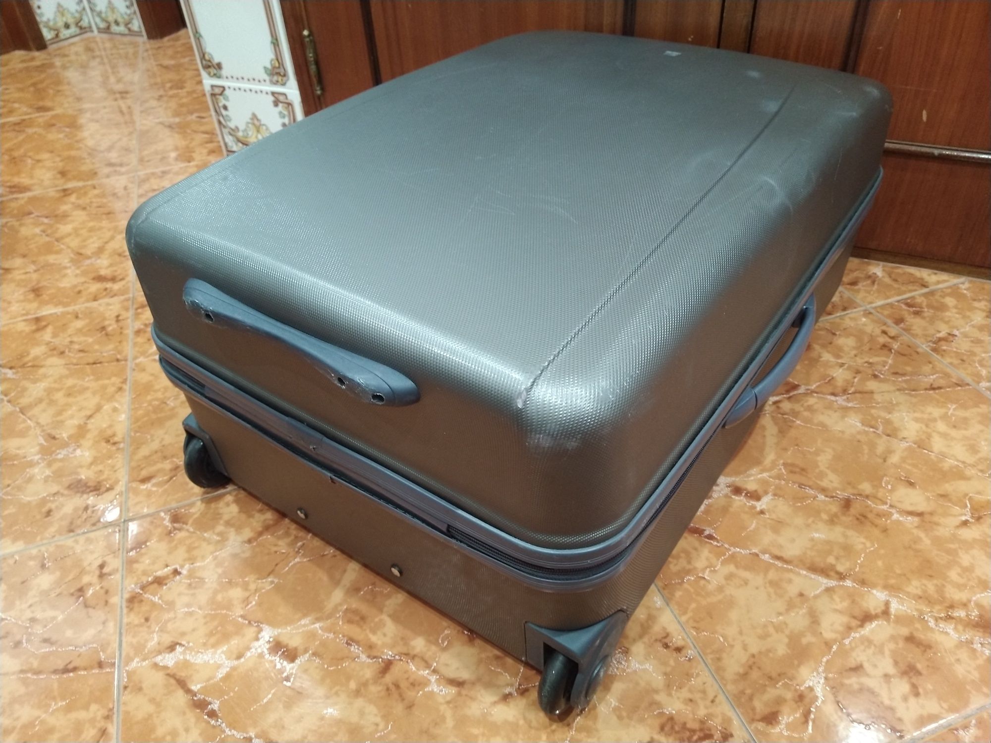 Mala malas de porão até 23 kg viagem casa quarto apartamento vivenda.