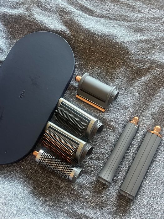 Dyson Airwrap Nova