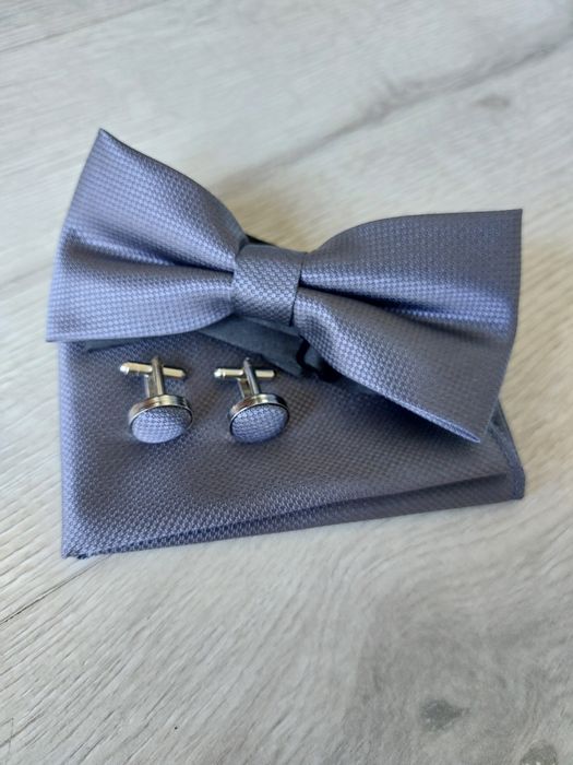 Zestaw muszka, poszetka i spinki