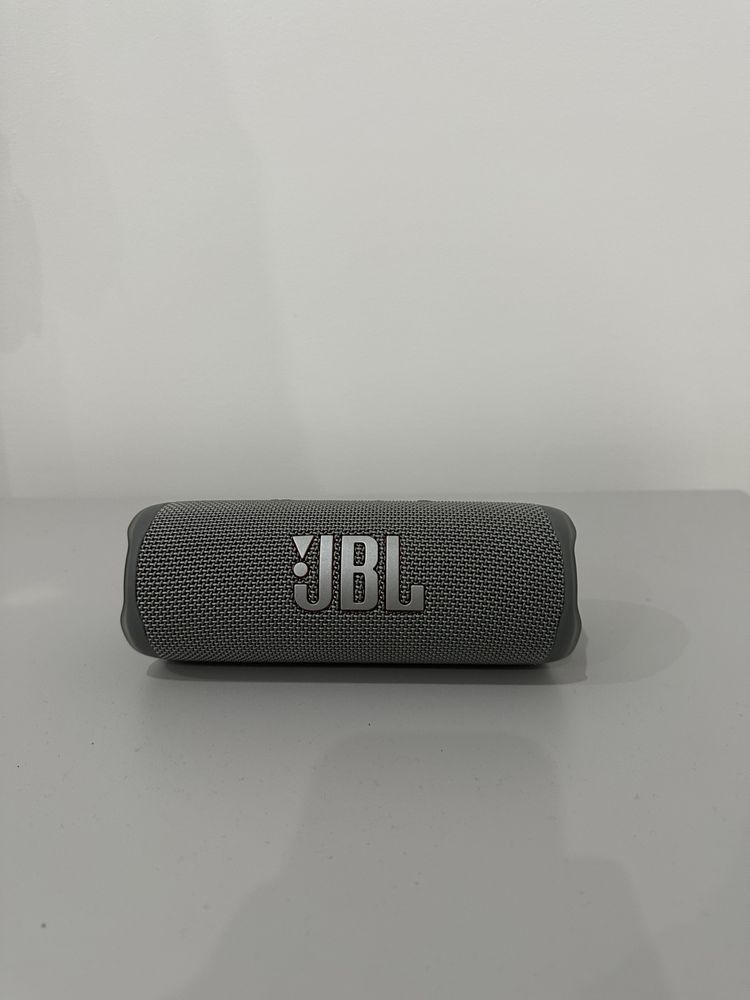 Coluna JBL Flip 6 + 20€ -> Coluna JBL Go essential