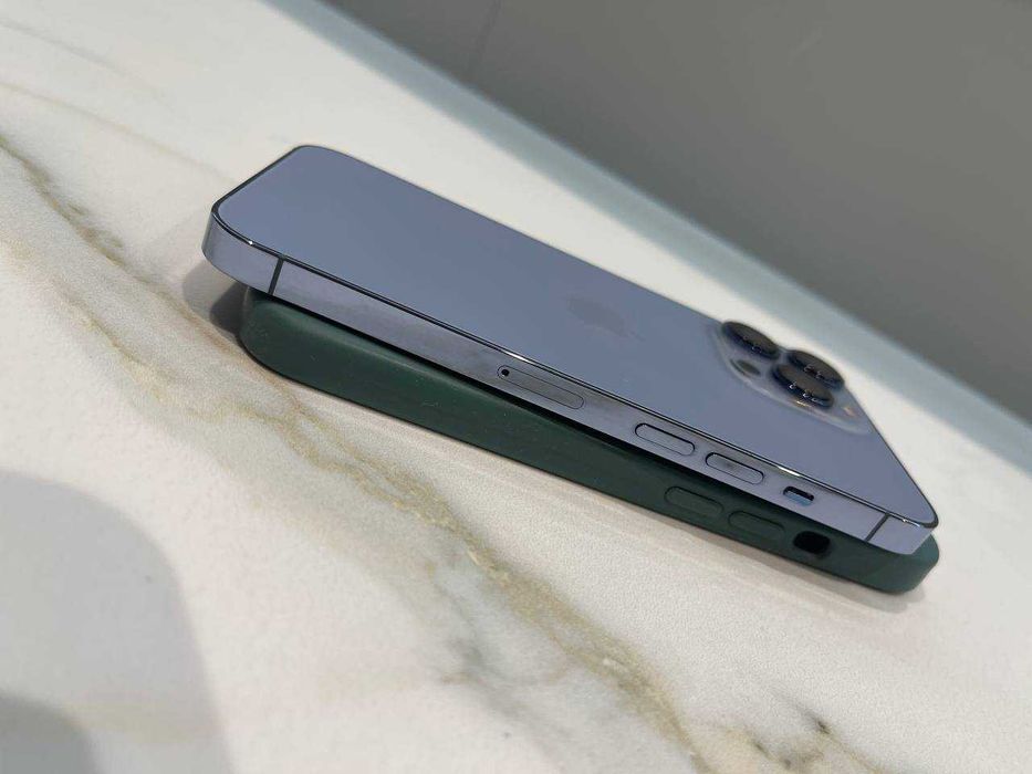 IPHONE 13 PRO 128 GB стан нового 10/10.Комплект, коробка чек зарядка.