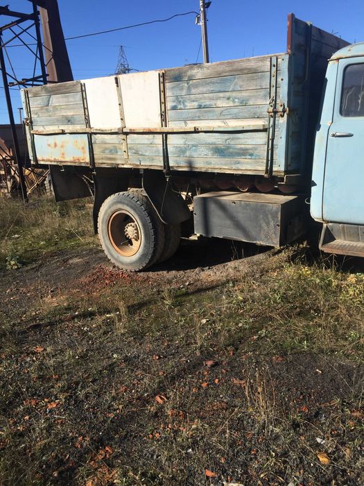 Продам кузов Зил 130 бортовой с газовыми балонами.