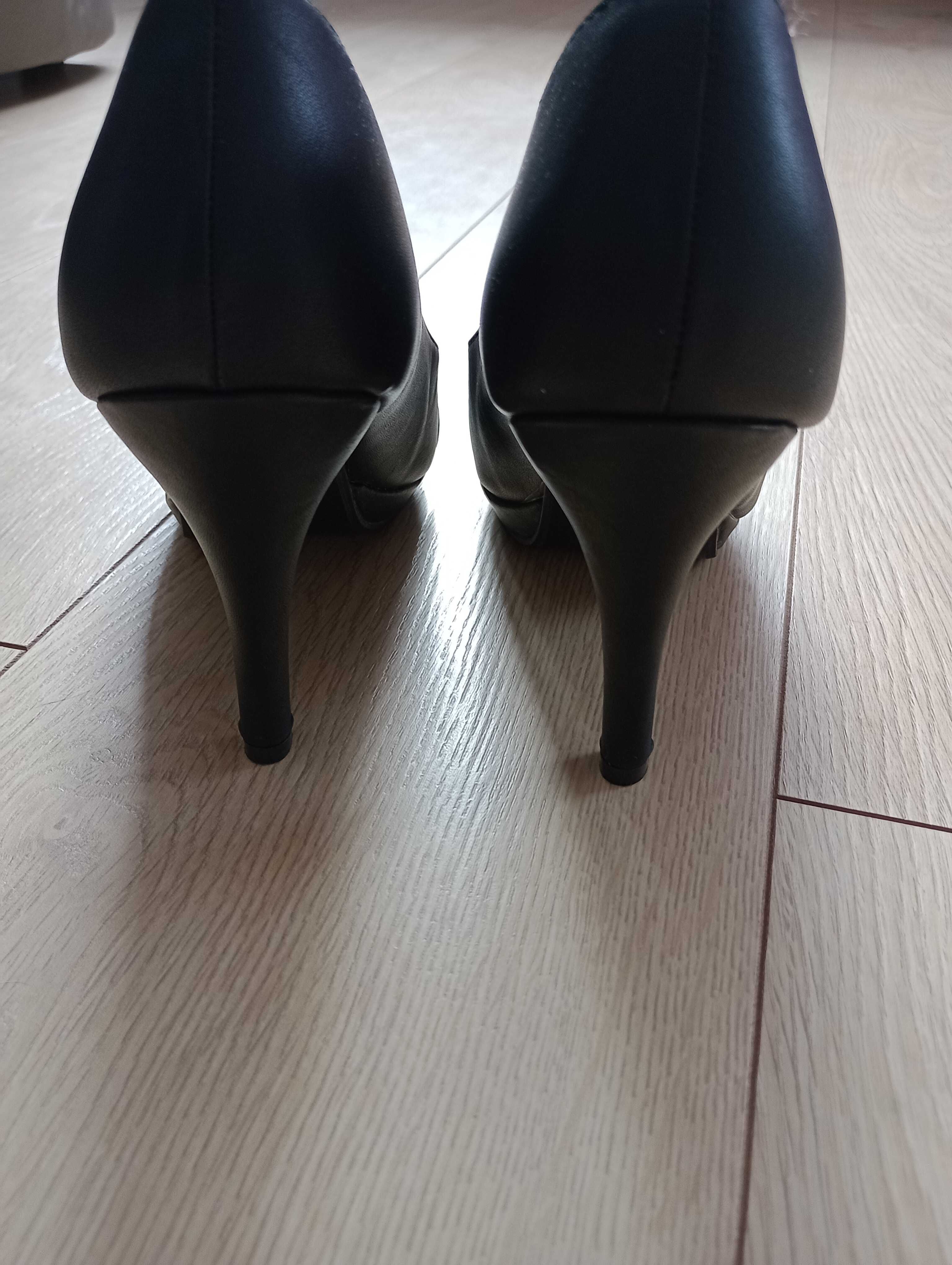 Buty damskie rozmiar 39