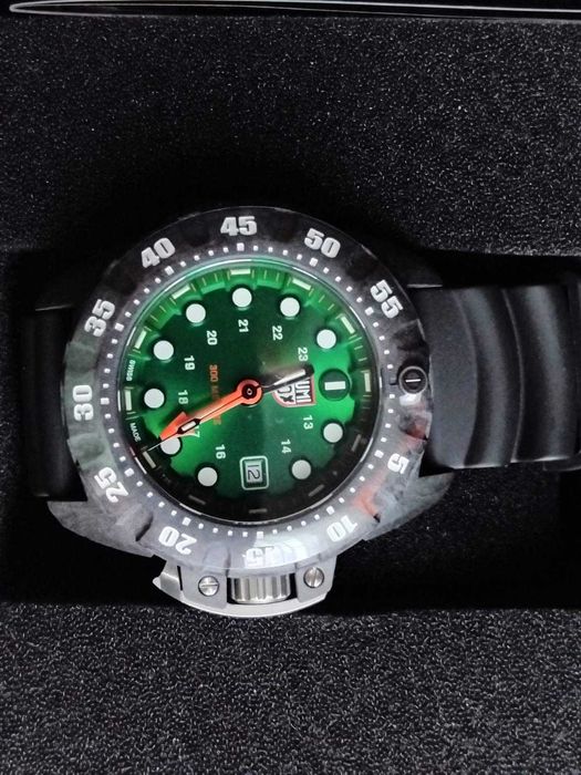 Акція!Новий LUMINOX Scott Cassell Deep Dive Carbon XS1567 Swiss Made