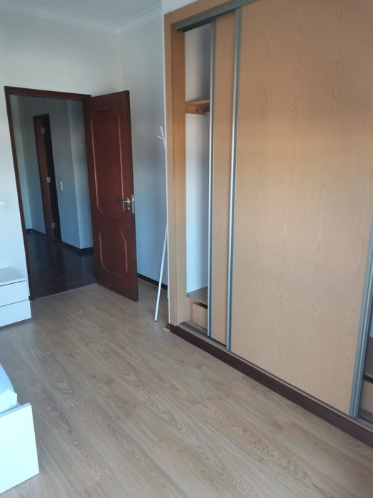 Apart. T3 (Equipado e Mobilado). Celas