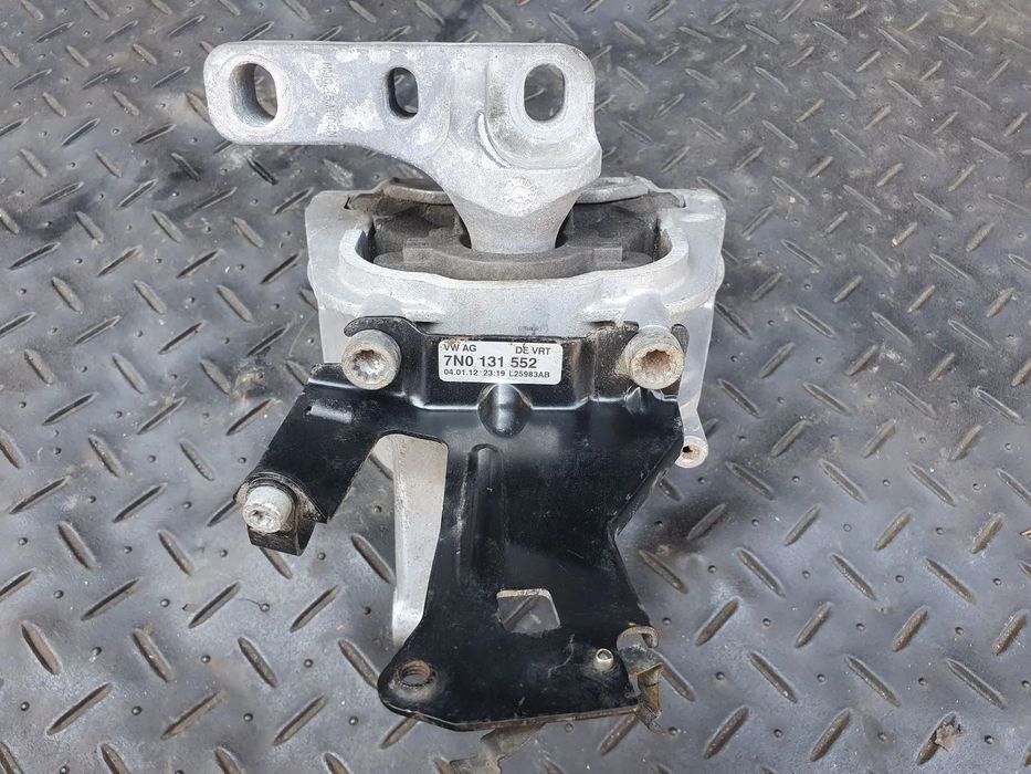 ŁAPA PODUSZKA SILNIKA VW SHARAN II ALHAMBRA II 7N TIGUAN AUDI Q3 SKODA SUPERB II 7N0131552 5N0199262P 5N0131552D