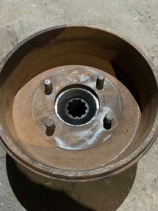 Тормозний барабан ручніка з флянцем зіл запчастини зіл