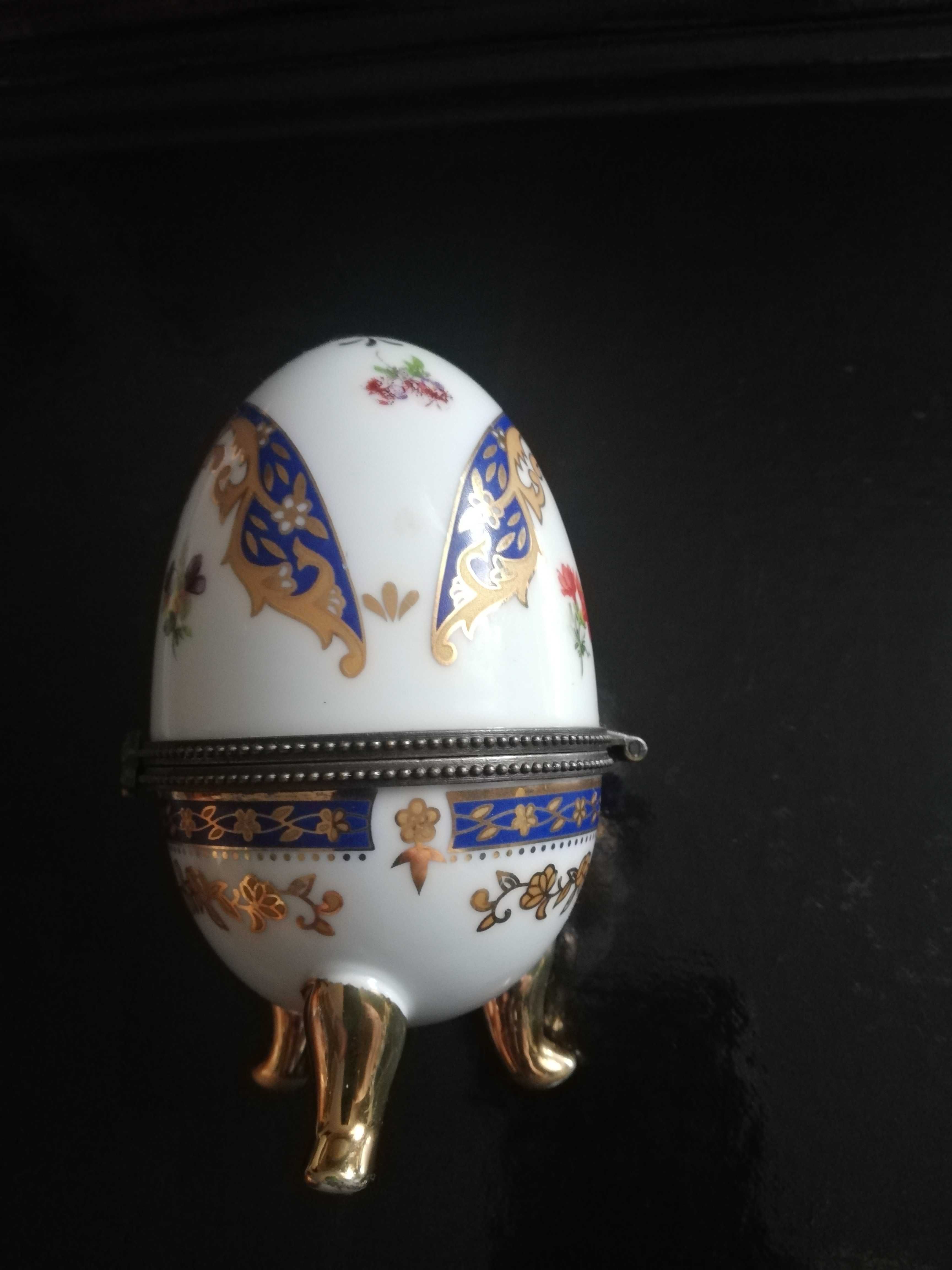 Porcelanowe jajko firmy LIMOGES FRANCE