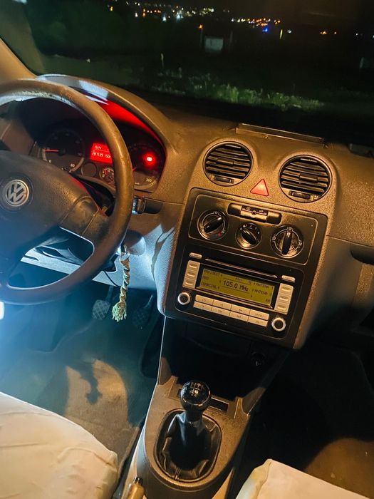 VW Caddy 1.9 TDI impecável