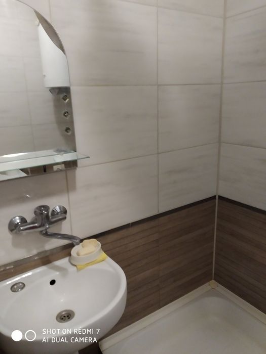 Заболотного/Добровольского, квартира с большим балконом 2эт (газ)