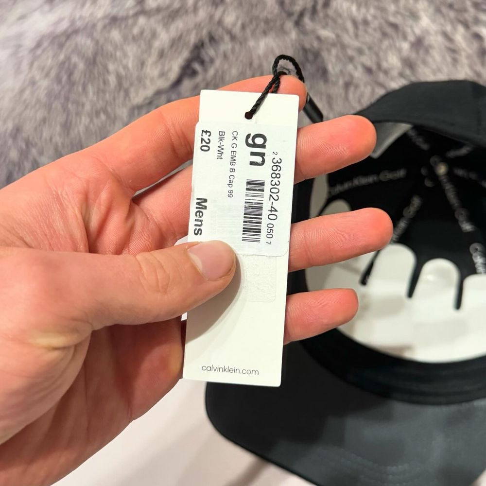 Нова кепка Calvin Klein вишитий лого білий one size