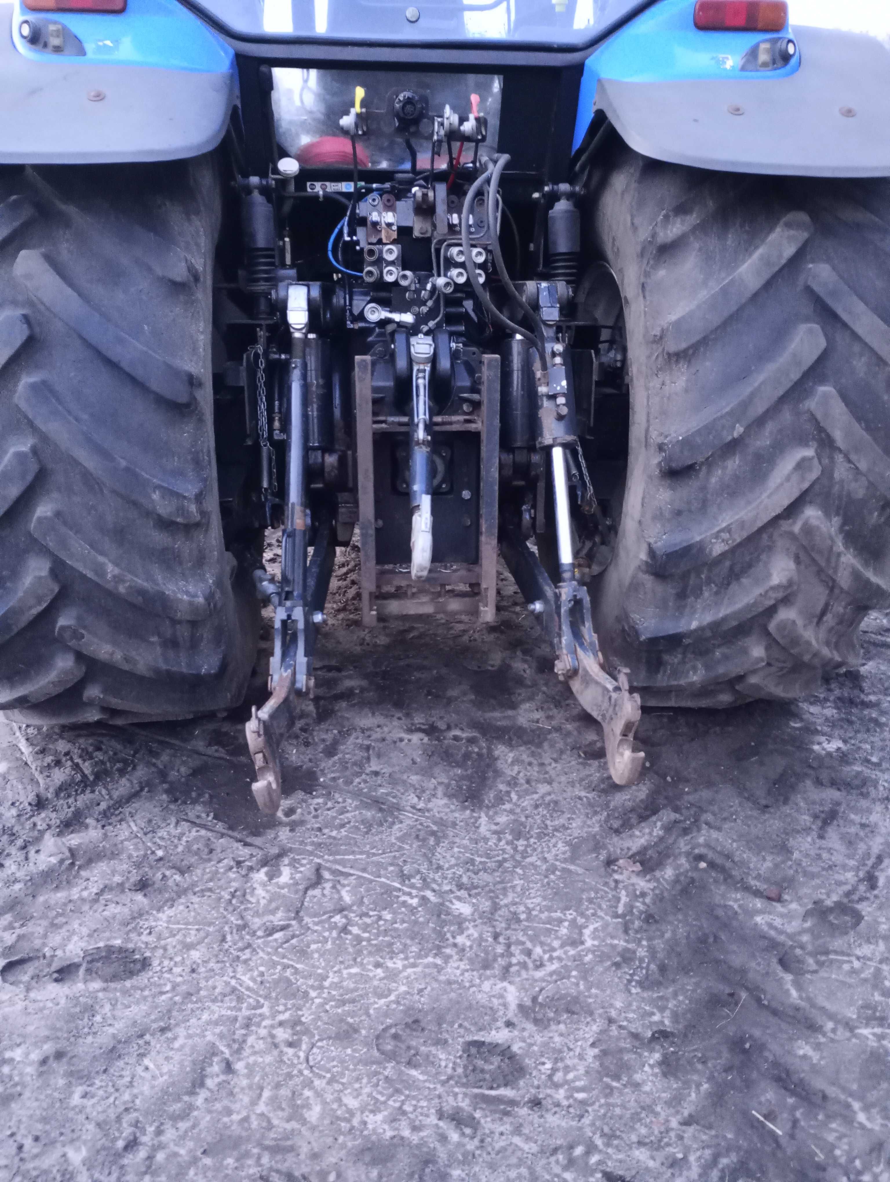 ciągnik New Holland TM190